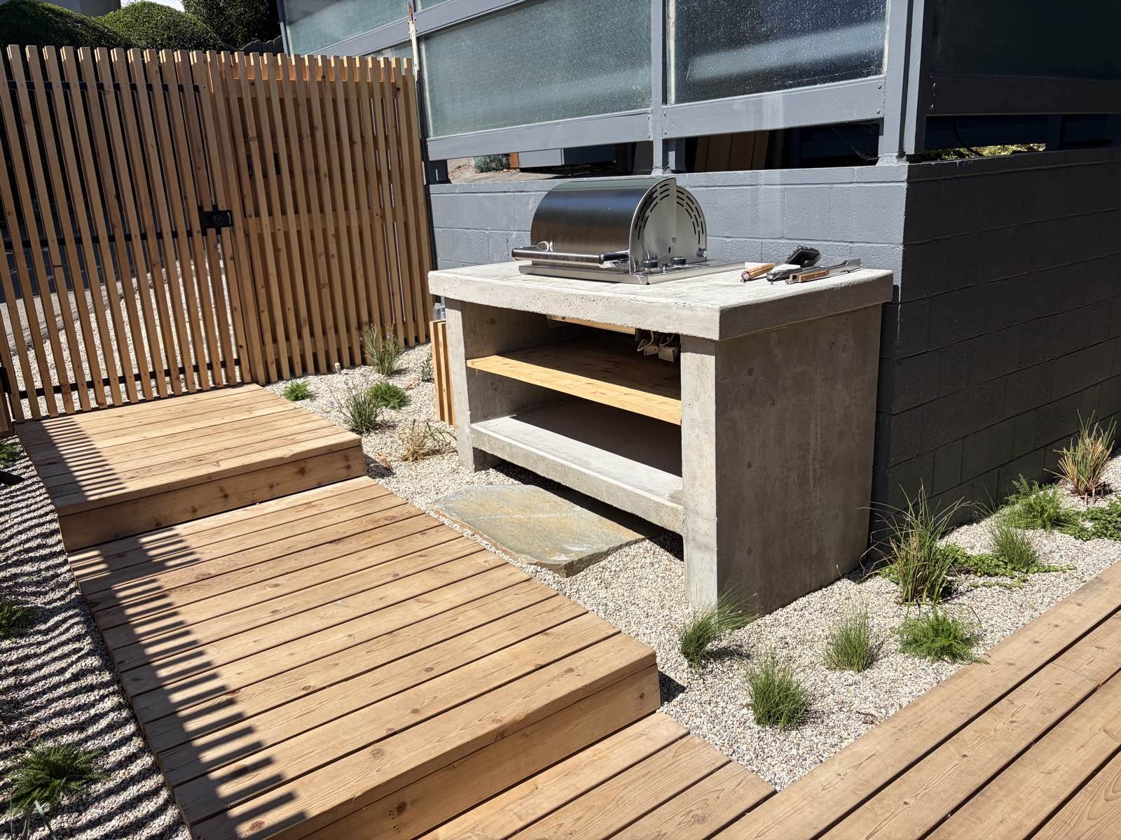 Outdoor Kitchens & Fire Pits in Redondo Beach